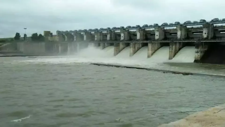 CG : तालाबों को भरने गंगरेल का पट खोलने की मांग …