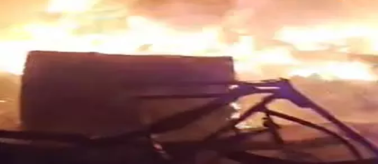 CG : कबाड़ी दुकान में आगजनी की घटना, लाखों का सामान जलकर खाक…