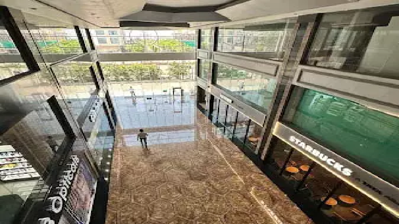 CG : करेंसी टावर के लिफ्ट में फंसी रहीं IAS ऋचा शर्मा …