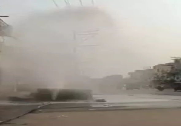 CG : भाटागांव मेन रोड पाइपलाइन फूटी, पानी बर्बाद …