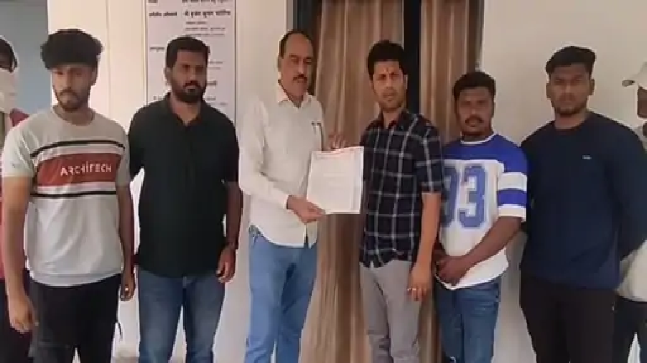 मोहला : जामडी से राय मनहोरा सड़क की 15 दिनों में जांच की जाए…