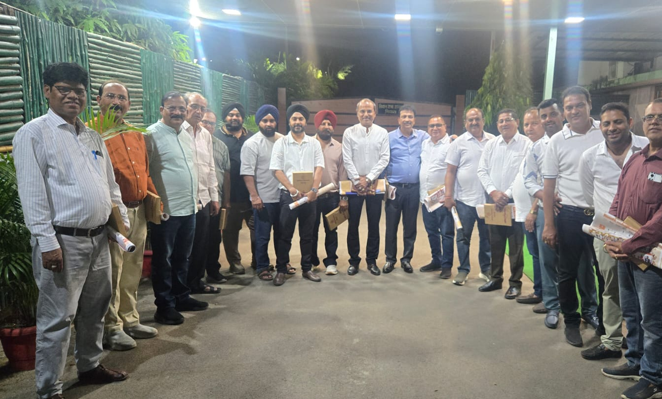 राजनांदगांव : विधानसभा अध्यक्ष डॉ. रमन सिंह से चेंबर प्रतिनिधिमंडल की सौजन्य भेंट, व्यापार व शहर विकास पर हुई अहम चर्चा