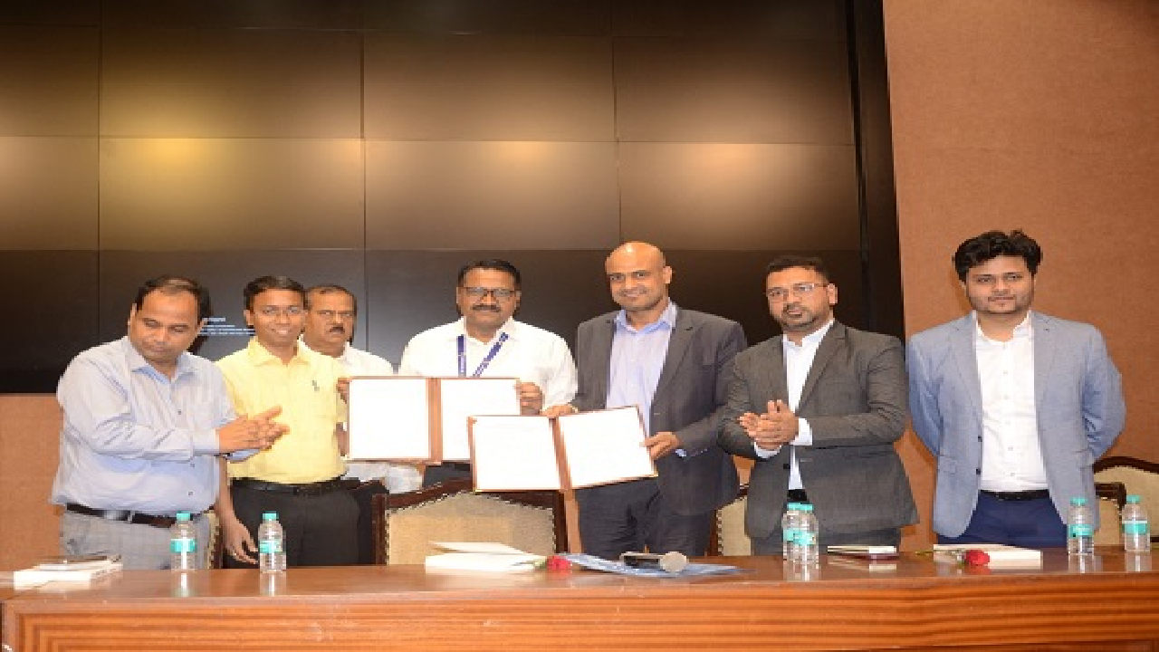 CG : रायपुर प्रदेश का पहला जिला, जहां शिक्षकों को एआई टूल्स की मिल रही ट्रेनिंग …