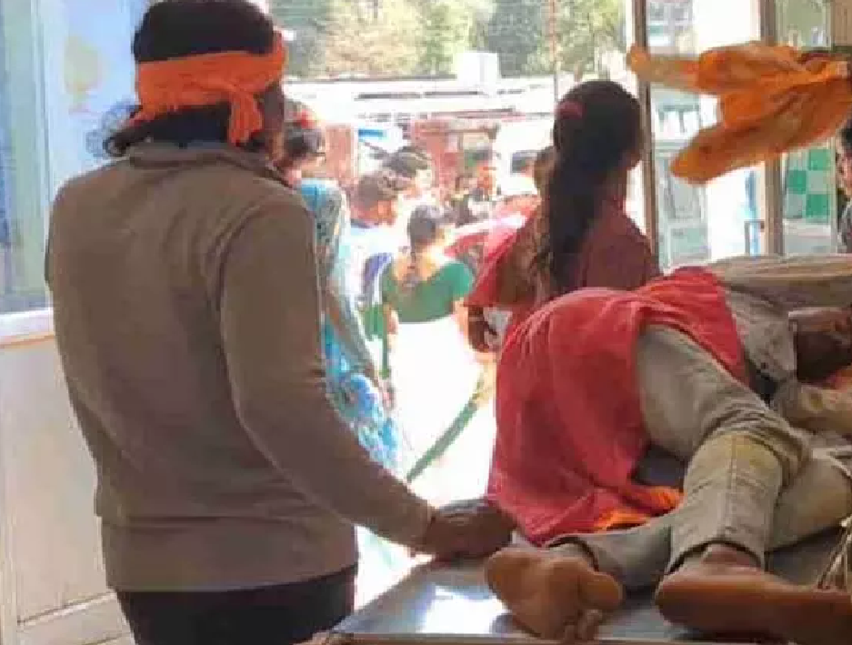 CG : जगदलपुर में बड़ा हादसा, 2 की मौत और 37 ग्रामीण घायल …