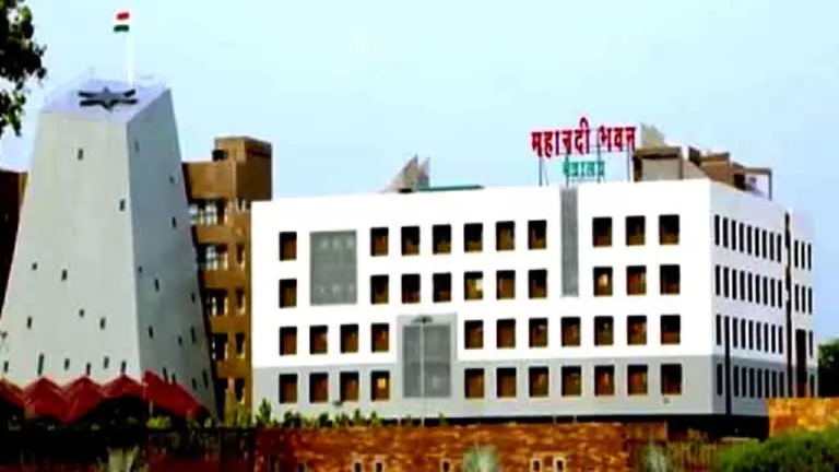CG : ट्रांसफर नहीं करा सकेंगे अधिकारी और कर्मचारी …