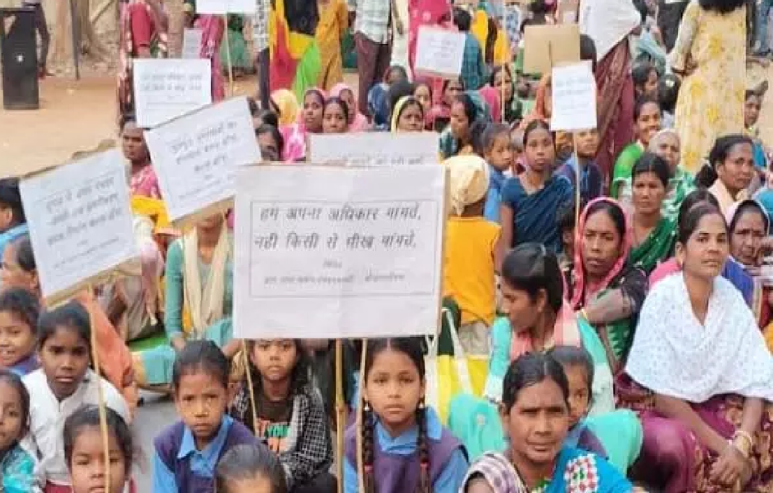 CG : पुलिया निर्माण की मांग को लेकर नेशनल हाइवे 130 में चक्काजाम, प्रशासन के हाथ-पांव फुले …